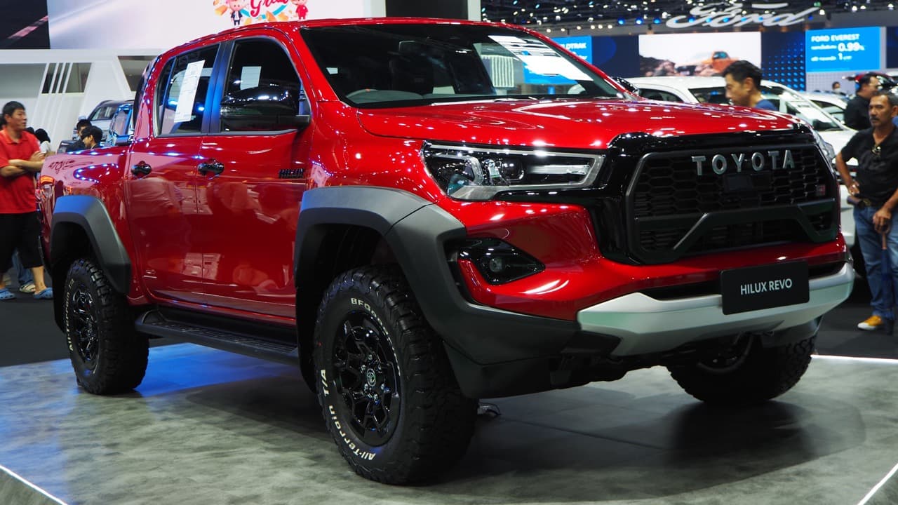 Toyota Hilux GR Sport double cab front three-quarter view