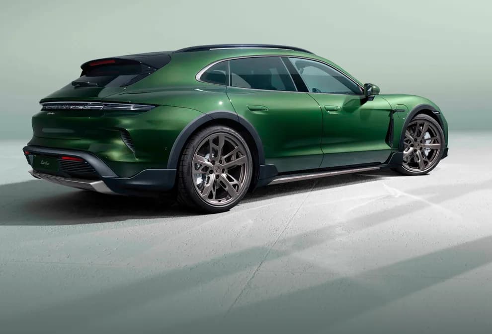 Porsche Taycan Cross Turismo