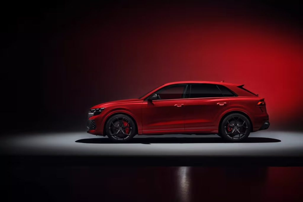 Audi RSQ8
